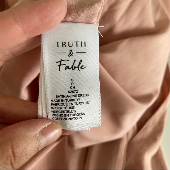 Truth & Fable Nude Peach Satin A line Dress Small - Picture 4 of 6